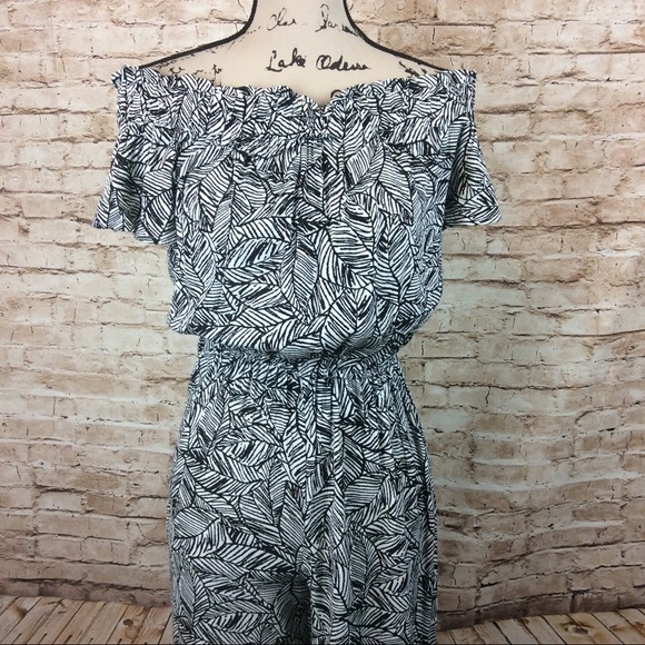 New Mudpie Jasmine Black Palm Jumpsuit XS - Picture 2 of 7